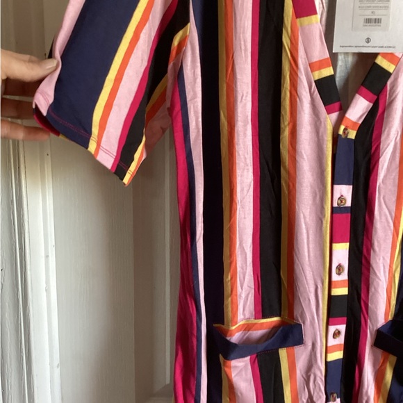 Agnes and Dora NWT striped short sleeve button up XL - Picture 3 of 5